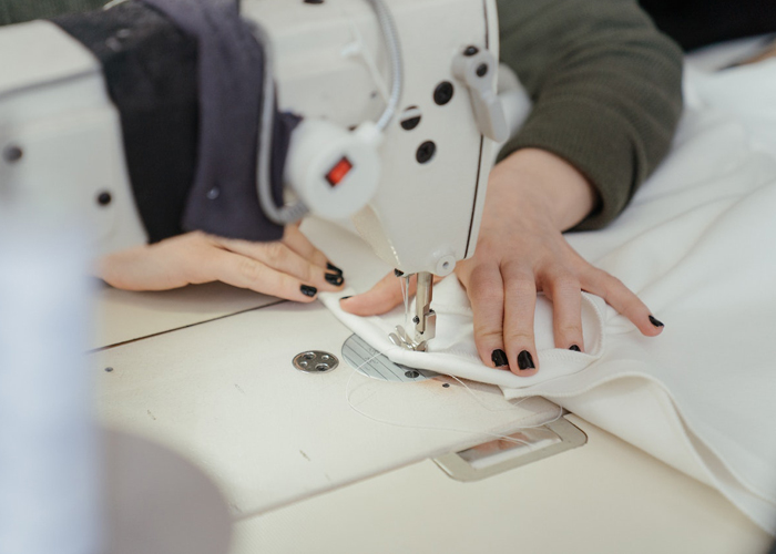 Image Shown Single Needle Sewing Machine