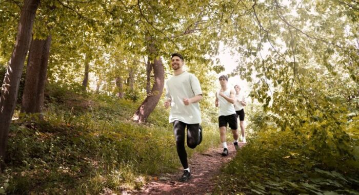 Best Running Attire: Your Guide To Dressing For 4 Seasons